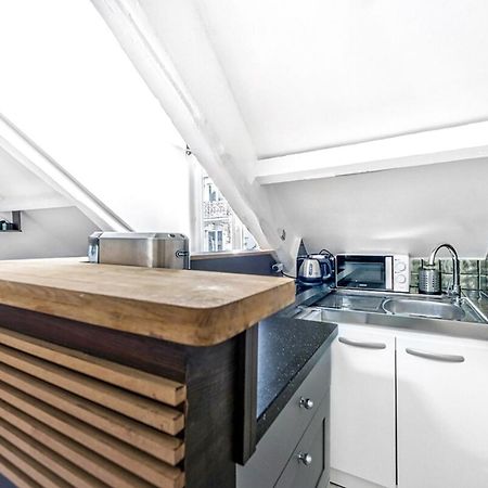 Montparnasse - La Gaite 1Bdr - B'Your Home Париж Екстериор снимка