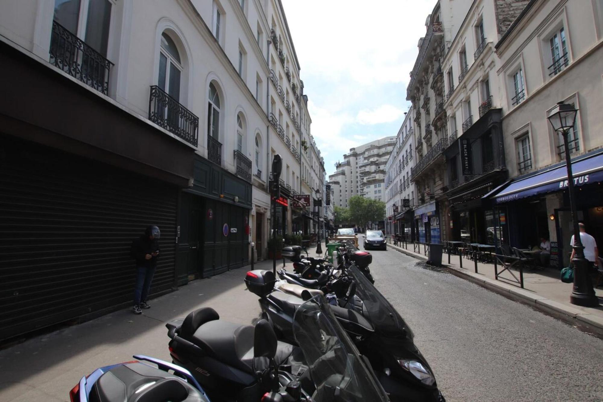 Montparnasse - La Gaite 1Bdr - B'Your Home Париж Екстериор снимка